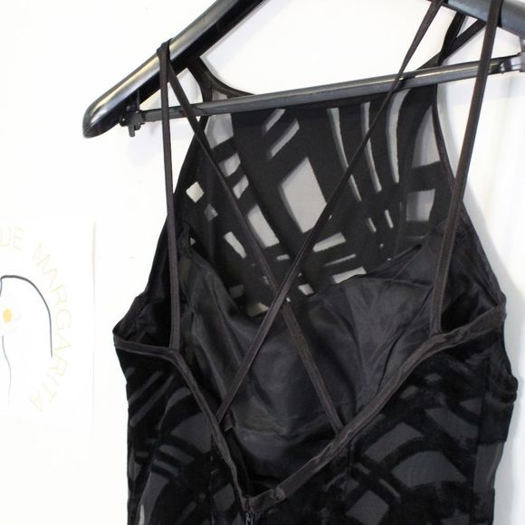 Like new black dress 6/8 velvet details maxi sexy - Picture 7 of 12